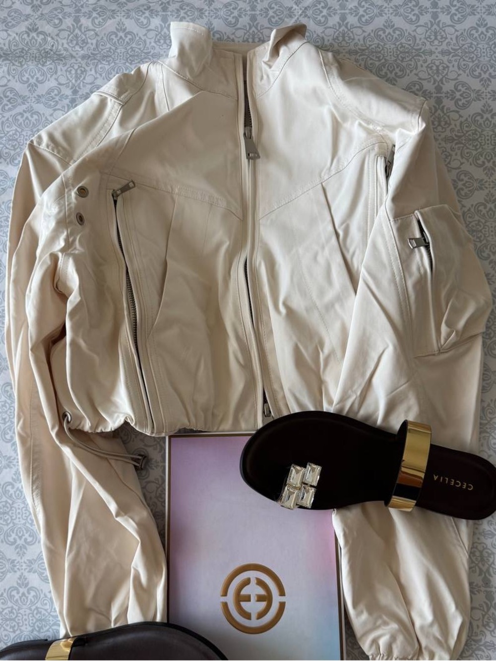 Crop Jacket - Picture 3 of 3